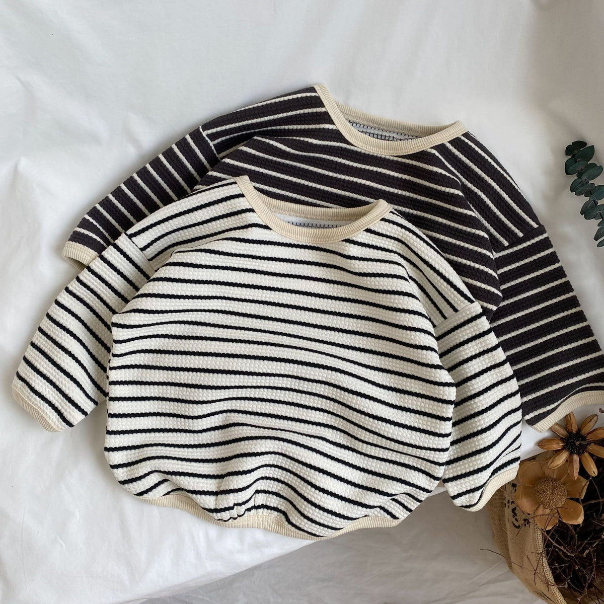 Contrast Stripe Pullover Hoodie